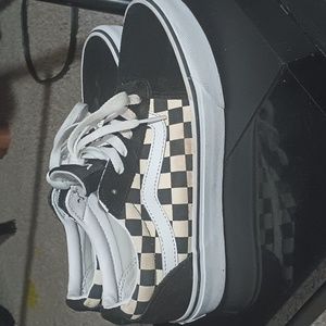 Vans women's low